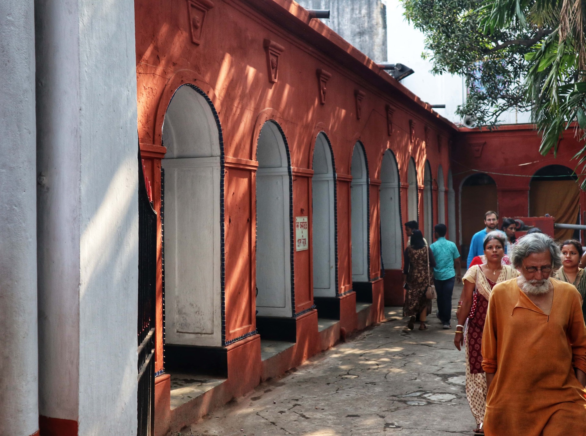 fromthecornertable, from the corner table, durga puja, bonedi bari puja, shobabazar rajbari