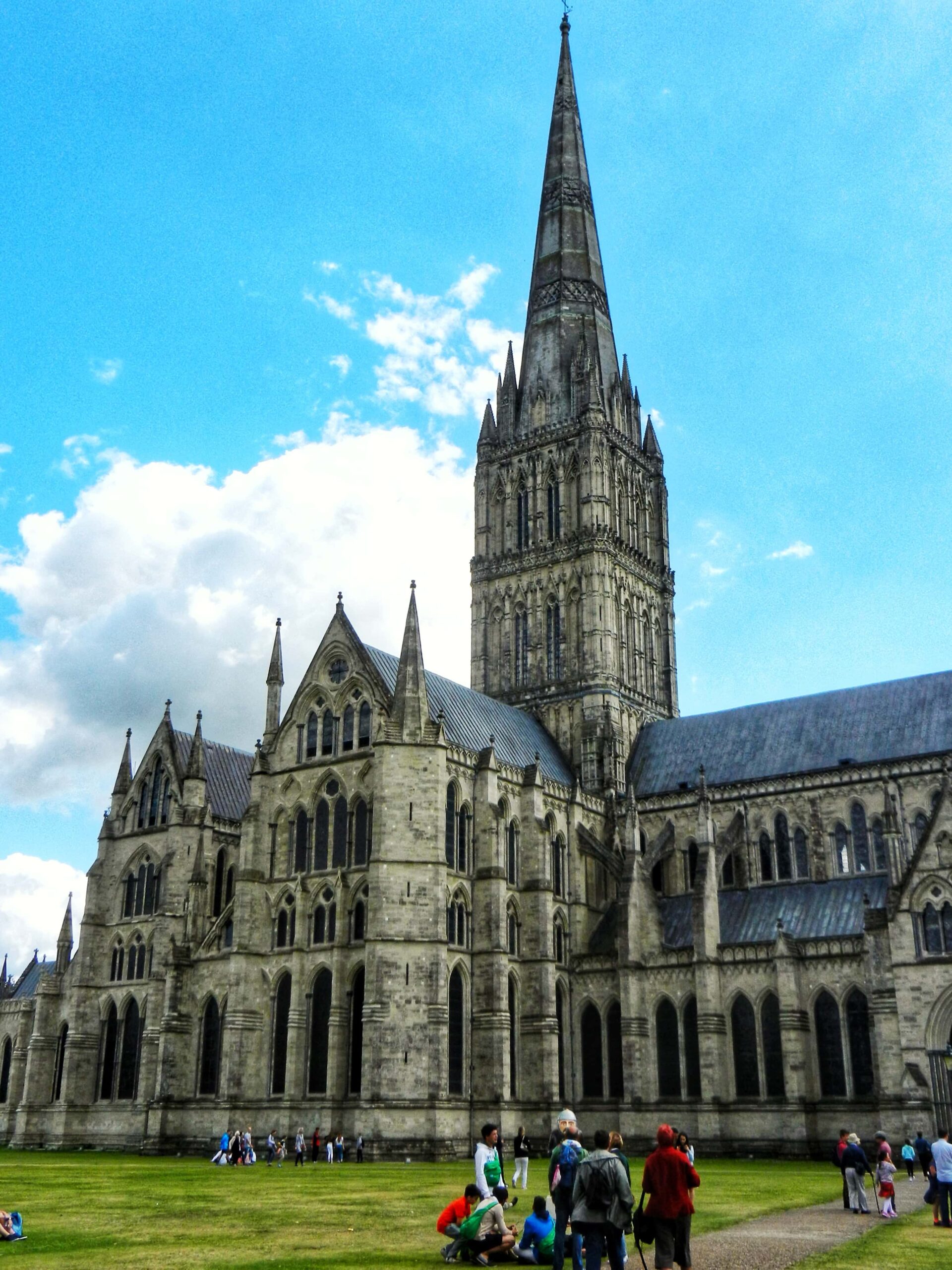 fromthecornertable, travelblog, travelblogger, england, englandcities, englandtowns, englandvillages, english, unitedkingdom, travelengland, travelUK, things-to-see, must-see-england, must-visit-england, salisbury, salisburycathedral, cathedralclose, magnacarta