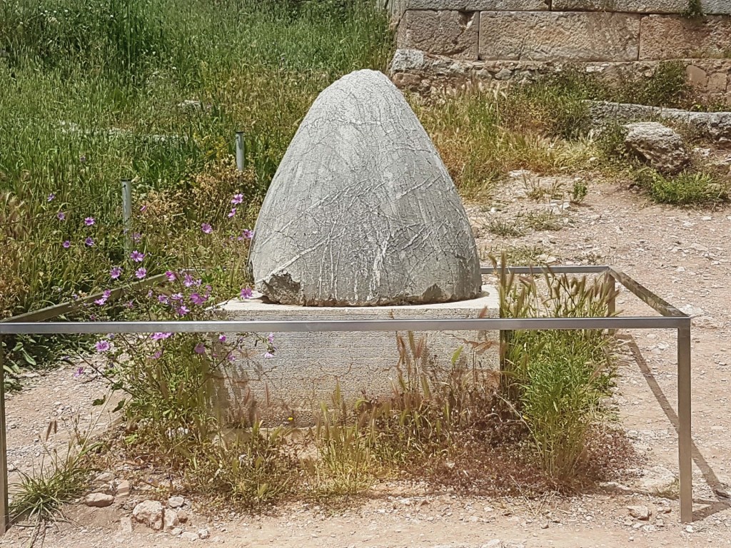 The Navel, from the corner table, #fromthecornertable