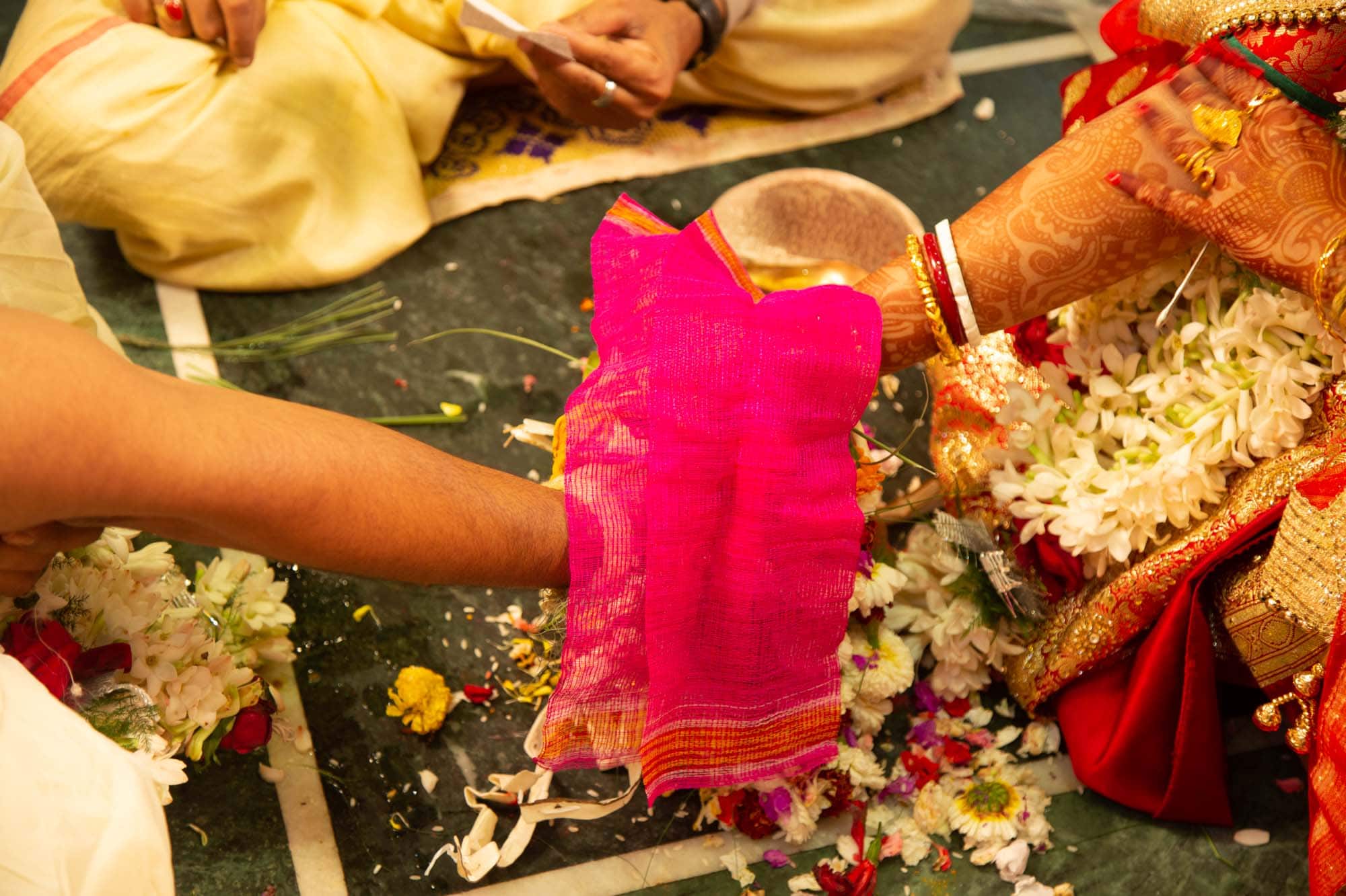 fromthecornertable, from the corner table, bengali wedding, indian wedding Copyright: Abishek Biswas-Reshmi Karar
