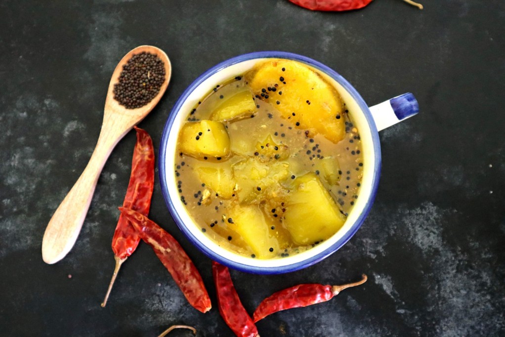 fromthecornertable, from the corner table, recipe, raw mango chutney, kaacha aamer chaatni, chutney, chaatni