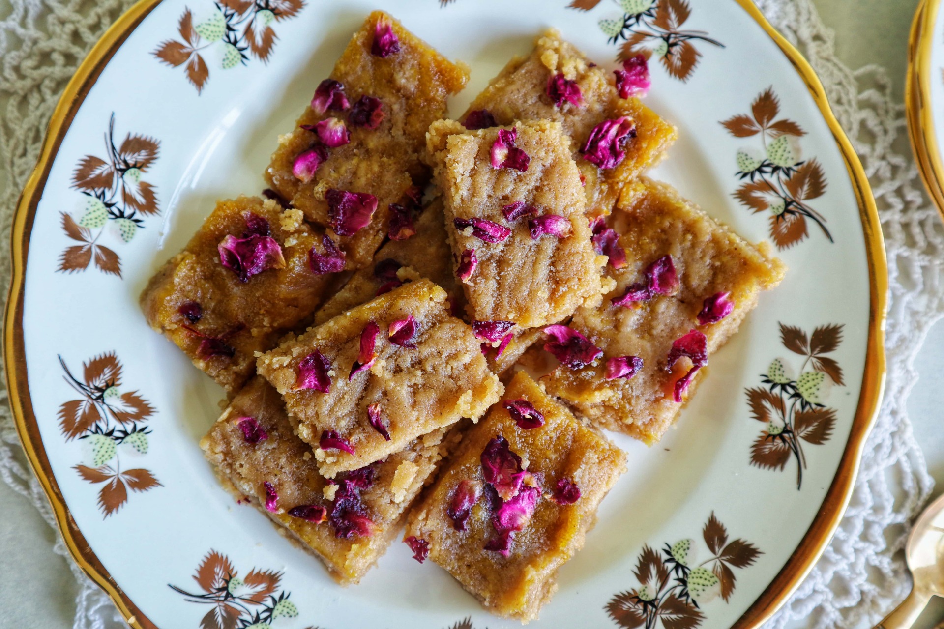 fromthecornertable, traveltuckintalk, foodbloggersindia, topfoodblogger, tripcrafter, halva, terkhalvasy, recipe, azerbaijan, azerbaijanfood