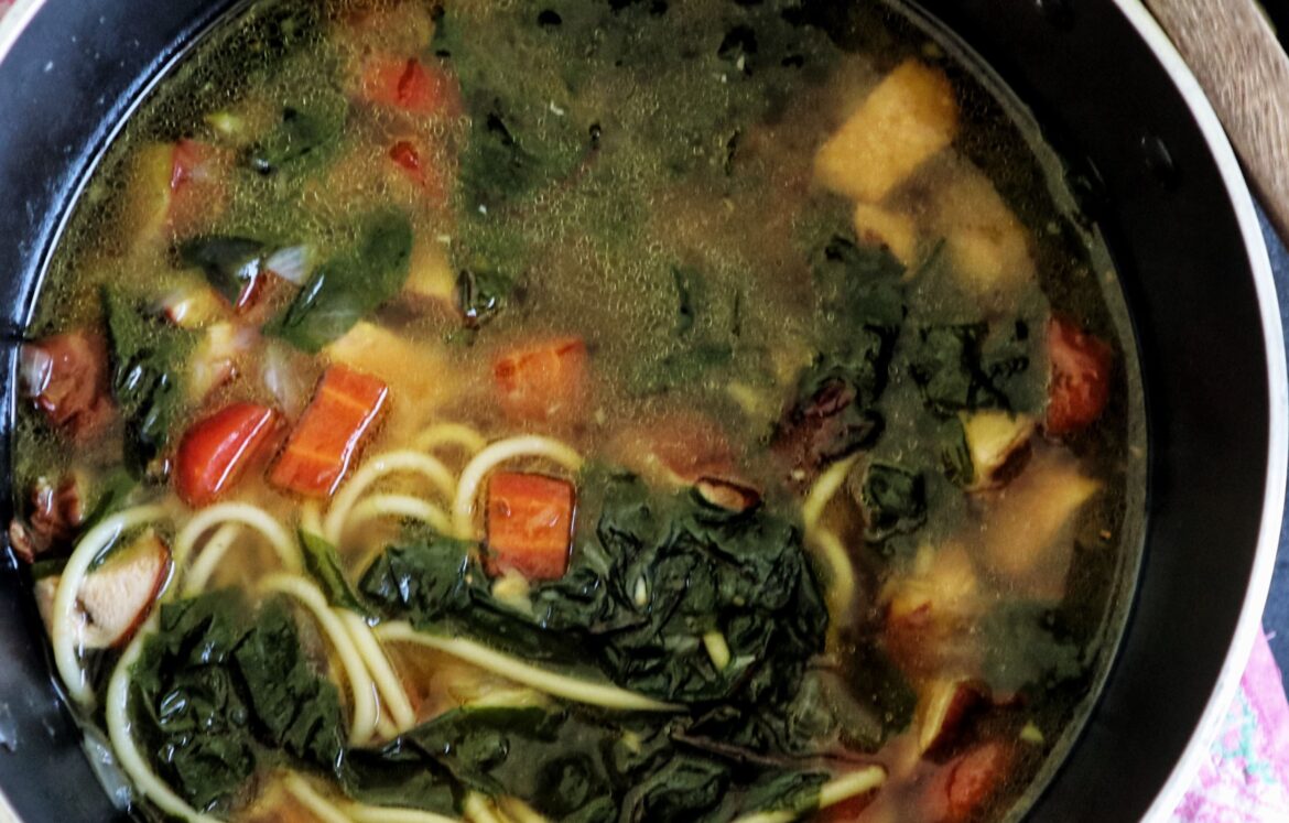 7e26f-chicken-lettuce-soup