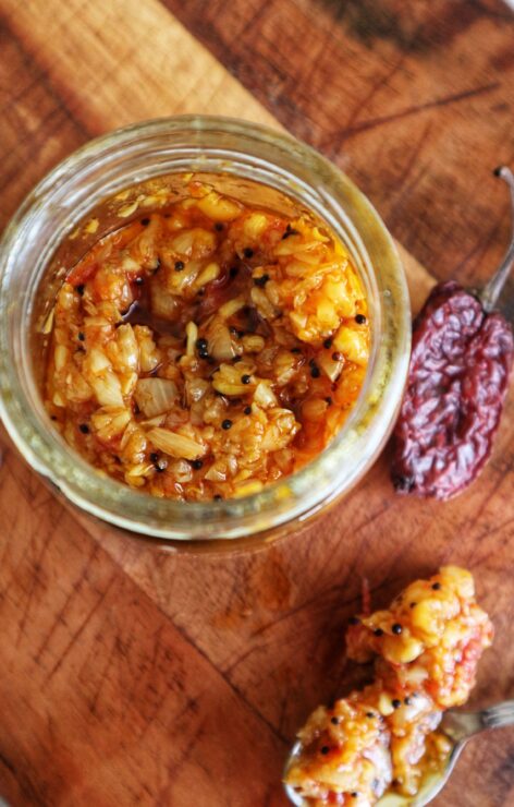 9176e-garlic-naga-red-chilli-pickle