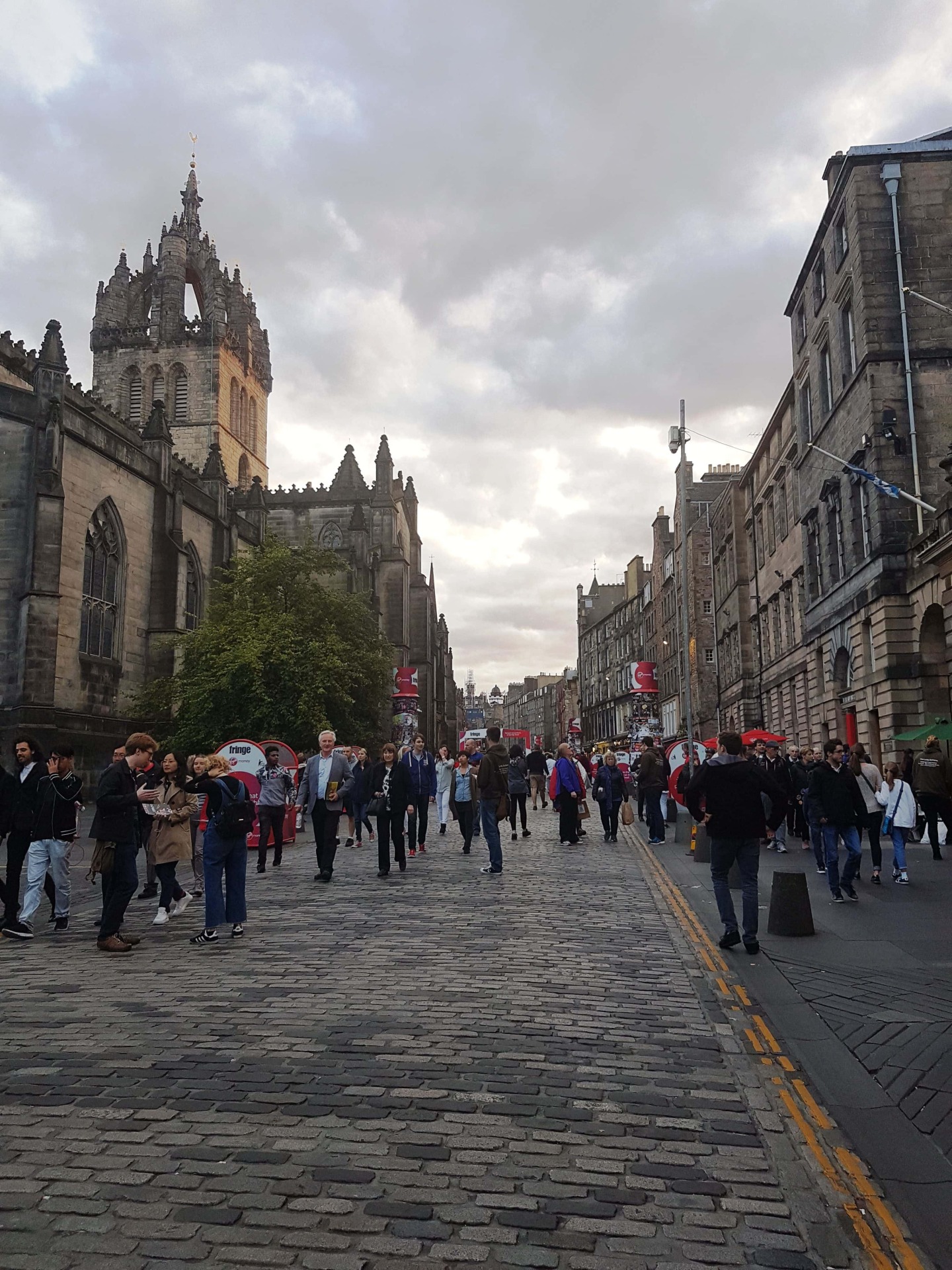 fromthecornertable, streets of edinburgh, from the corner table, edinburgh, scotland, travel blog