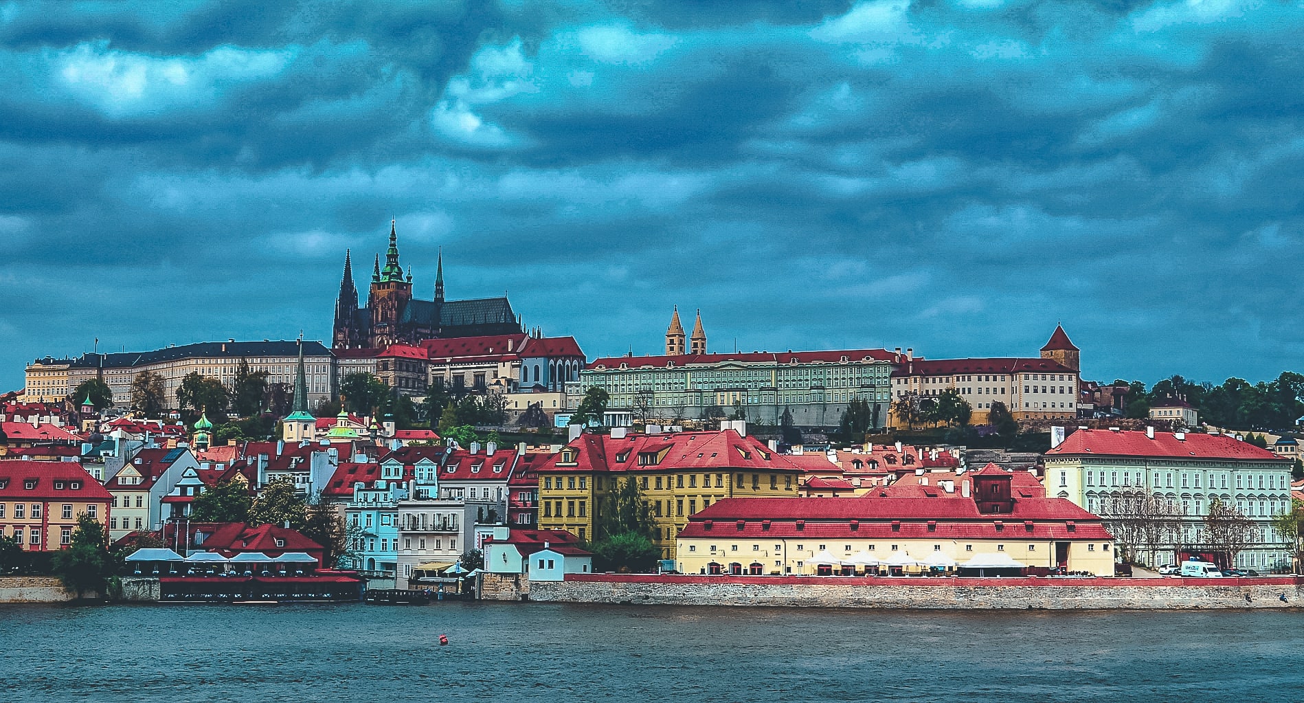 prague, joydeep-ghosh, from-the-corner-table, travel-blog, personal-photographs, copyright-images, first-foreign-trip, first-overseas-trip, travel-memories