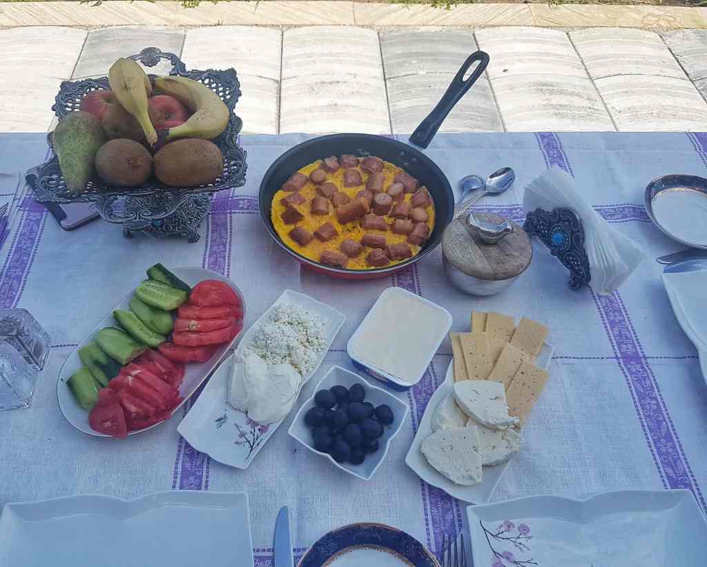 20180505_104045-01, Azerbaijan cuisine | Copyright Image | From The Corner Table