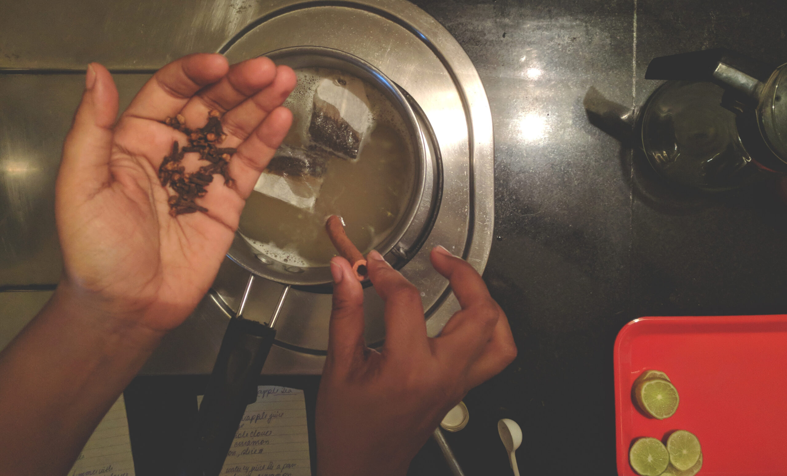 IMG_20171120_164801_Vaibhav.jpg from the corner table, fromthecornertable, photo:Vaibhav Tanna, tea, travel tuck-in talk, tea time, tea recipes, marmalade tea, pineapple tea, spiced green tea